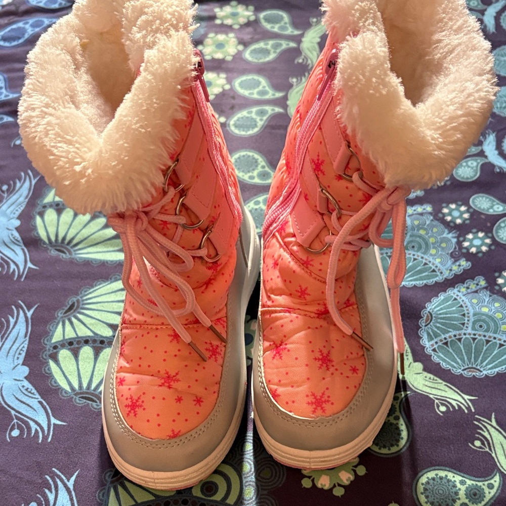 Pink Snow Boots with White Fur Lining